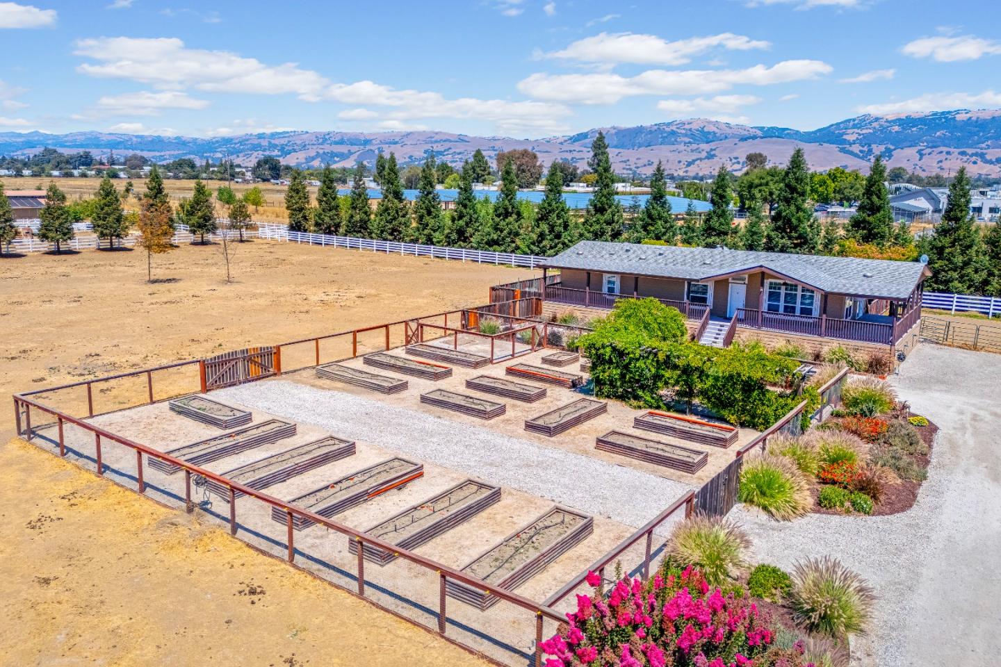 Detail Gallery Image 62 of 82 For 12320 Highland Estates Ln, San Martin,  CA 95046 - 6 Beds | 6 Baths