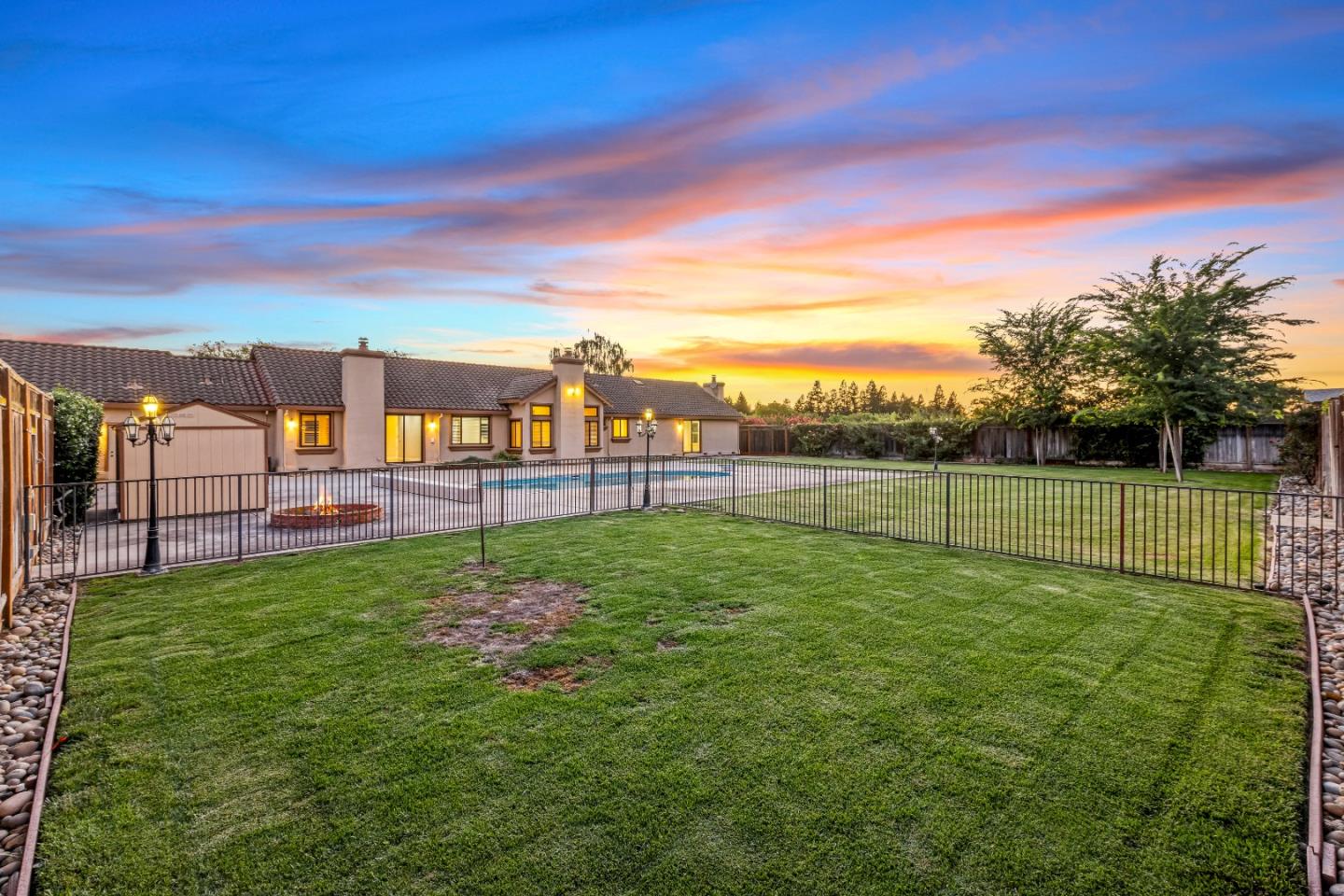 Detail Gallery Image 65 of 82 For 12320 Highland Estates Ln, San Martin,  CA 95046 - 6 Beds | 6 Baths