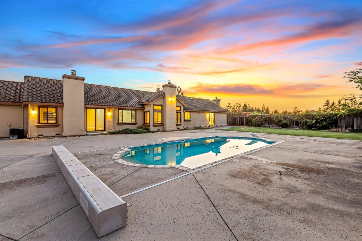 Detail Gallery Image 66 of 82 For 12320 Highland Estates Ln, San Martin,  CA 95046 - 6 Beds | 6 Baths