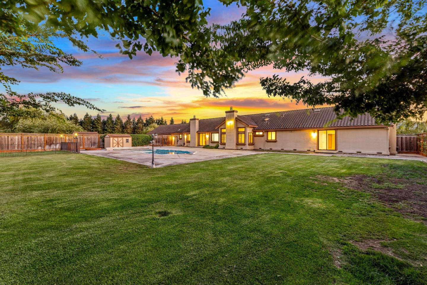 Detail Gallery Image 67 of 82 For 12320 Highland Estates Ln, San Martin,  CA 95046 - 6 Beds | 6 Baths