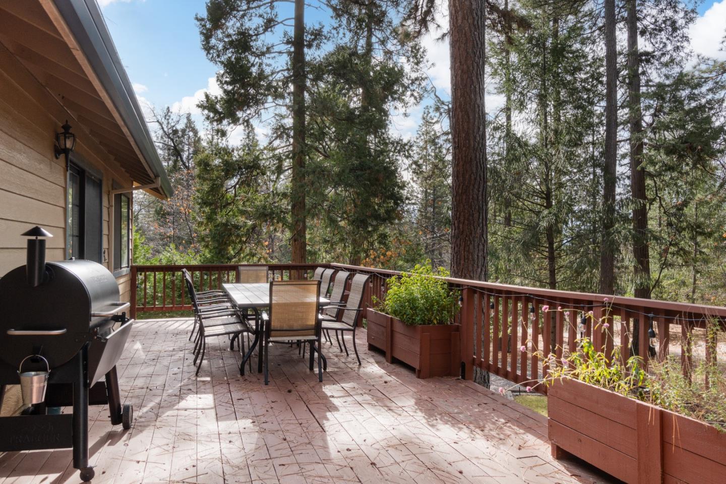 Detail Gallery Image 23 of 27 For 5729 Juarez Rd, Pollock Pines,  CA 95726 - 3 Beds | 3 Baths