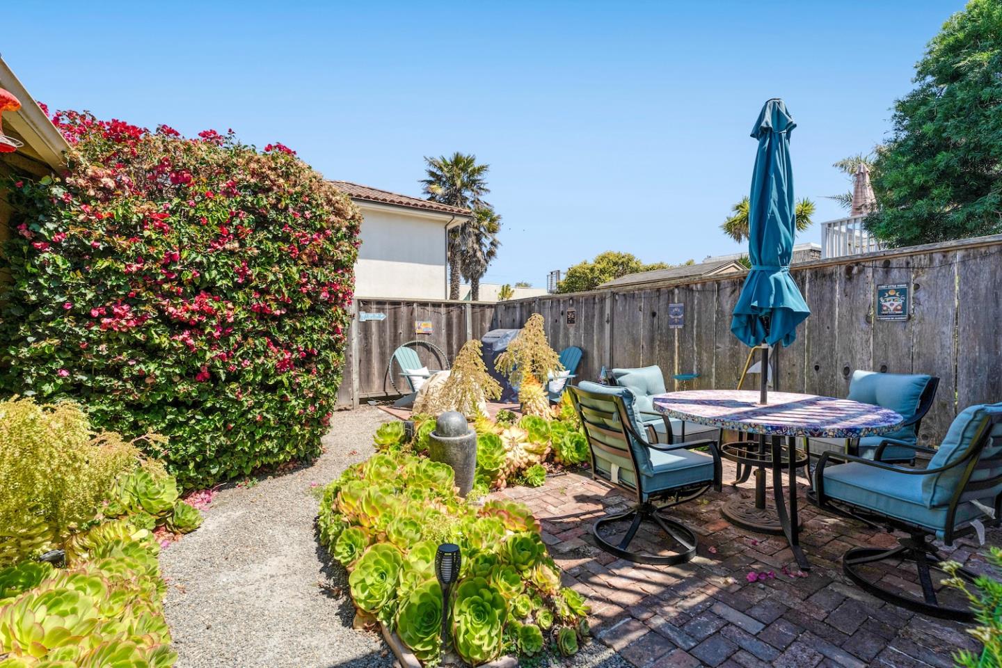 Detail Gallery Image 26 of 45 For 390 36th Ave, Santa Cruz,  CA 95062 - 4 Beds | 3 Baths