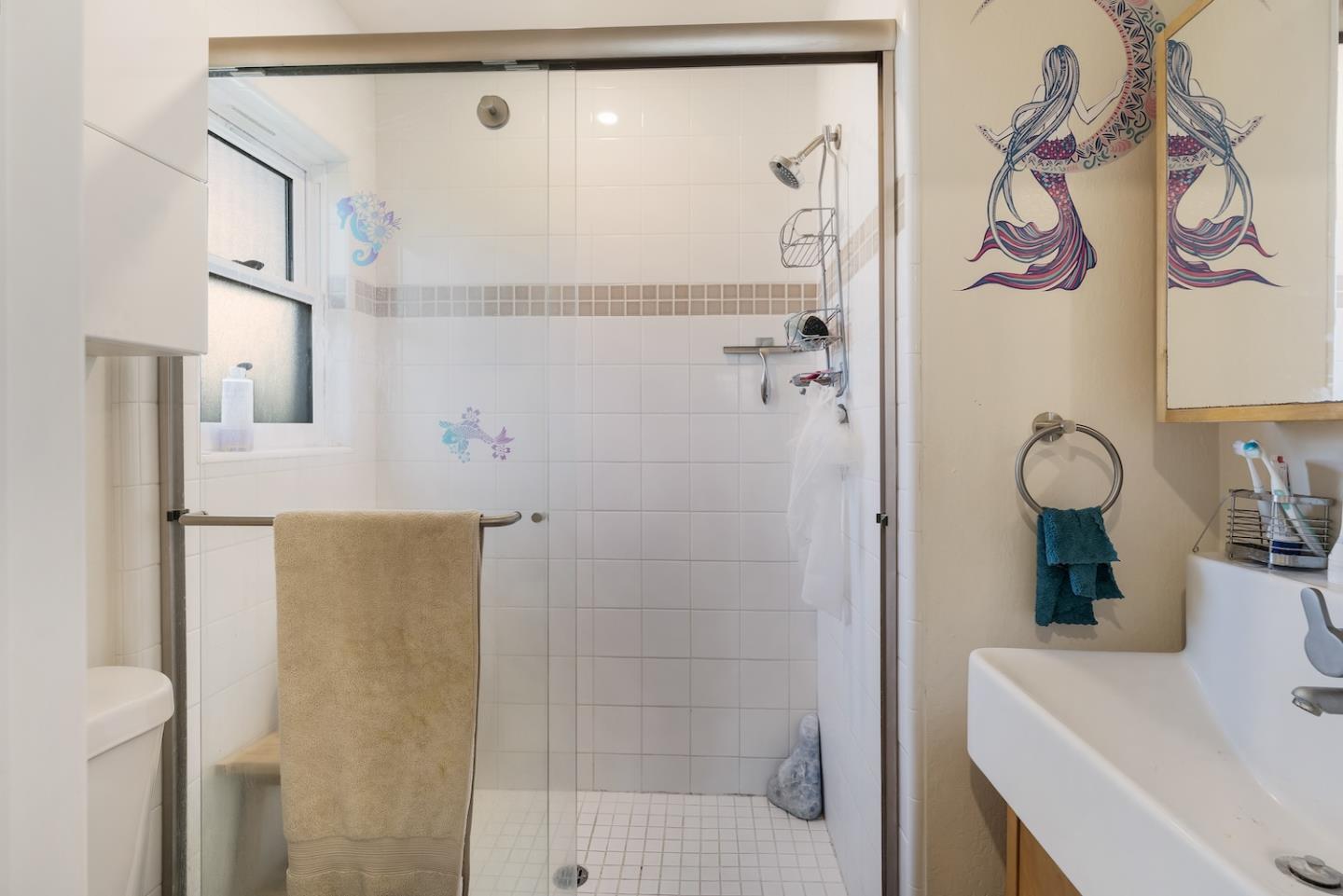 Detail Gallery Image 32 of 45 For 390 36th Ave, Santa Cruz,  CA 95062 - 4 Beds | 3 Baths