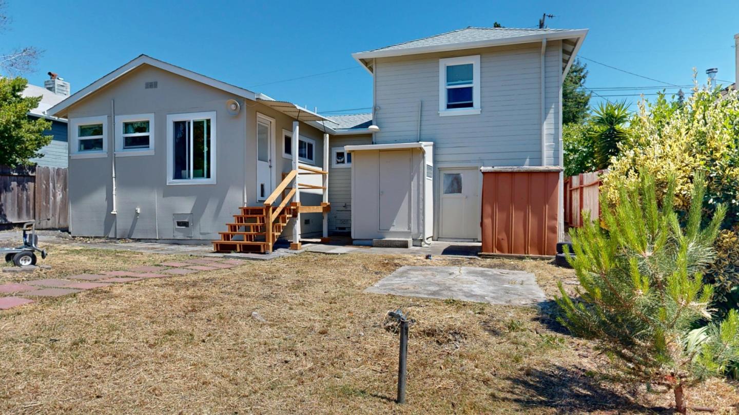 Detail Gallery Image 15 of 30 For 3939 Edgemoor Pl, Oakland,  CA 94605 - 2 Beds | 1/1 Baths