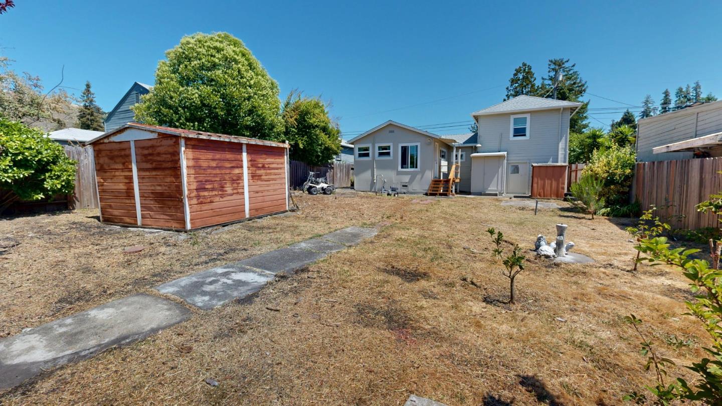 Detail Gallery Image 23 of 30 For 3939 Edgemoor Pl, Oakland,  CA 94605 - 2 Beds | 1/1 Baths