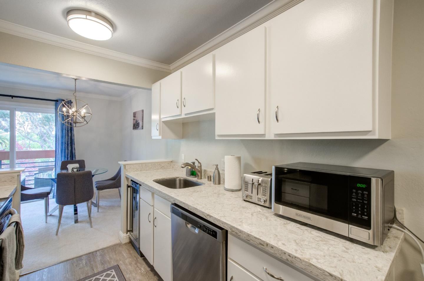 Detail Gallery Image 12 of 32 For 910 Beach Park Blvd #106,  Foster City,  CA 94404 - 2 Beds | 2 Baths