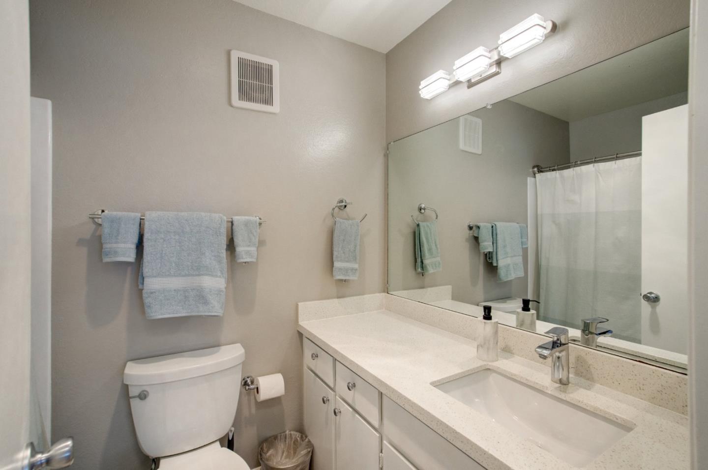 Detail Gallery Image 18 of 32 For 910 Beach Park Blvd #106,  Foster City,  CA 94404 - 2 Beds | 2 Baths