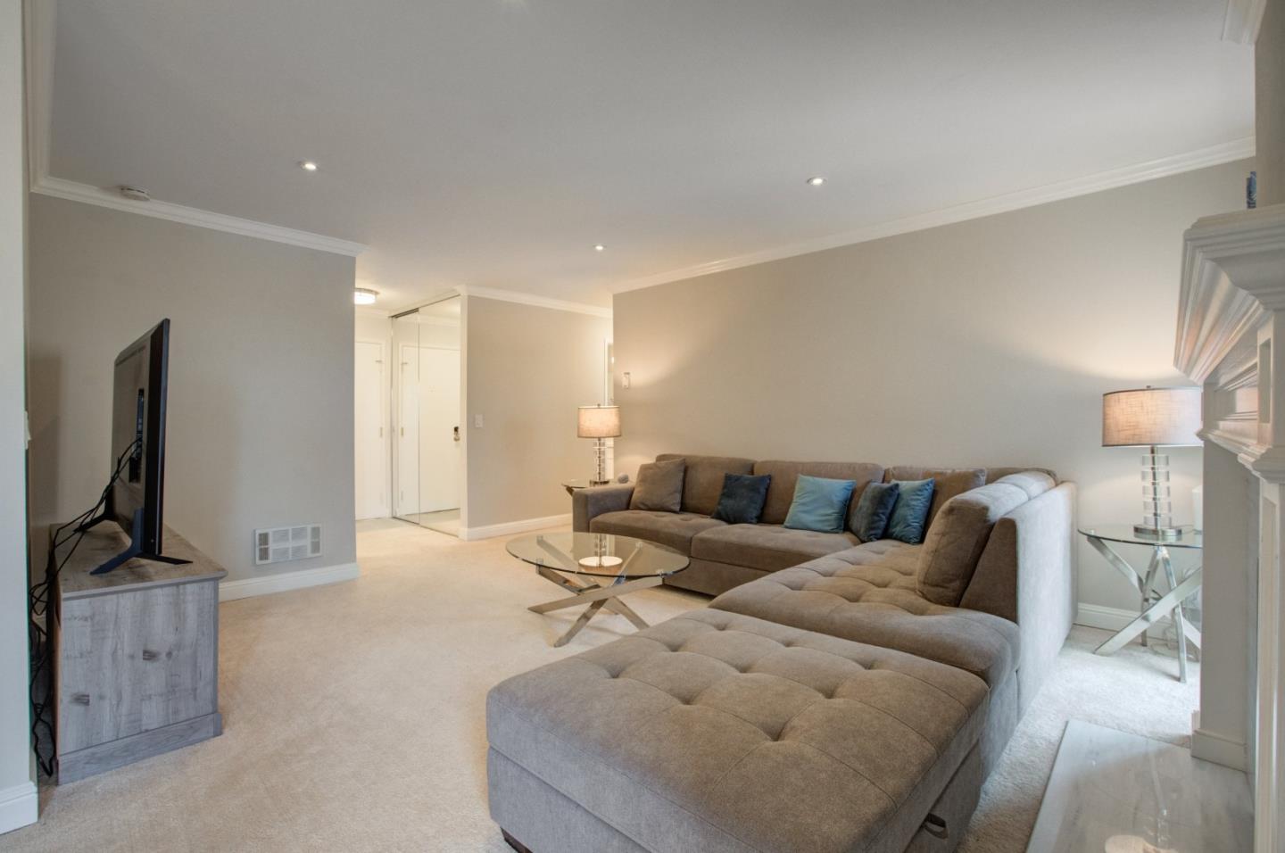Detail Gallery Image 7 of 32 For 910 Beach Park Blvd #106,  Foster City,  CA 94404 - 2 Beds | 2 Baths
