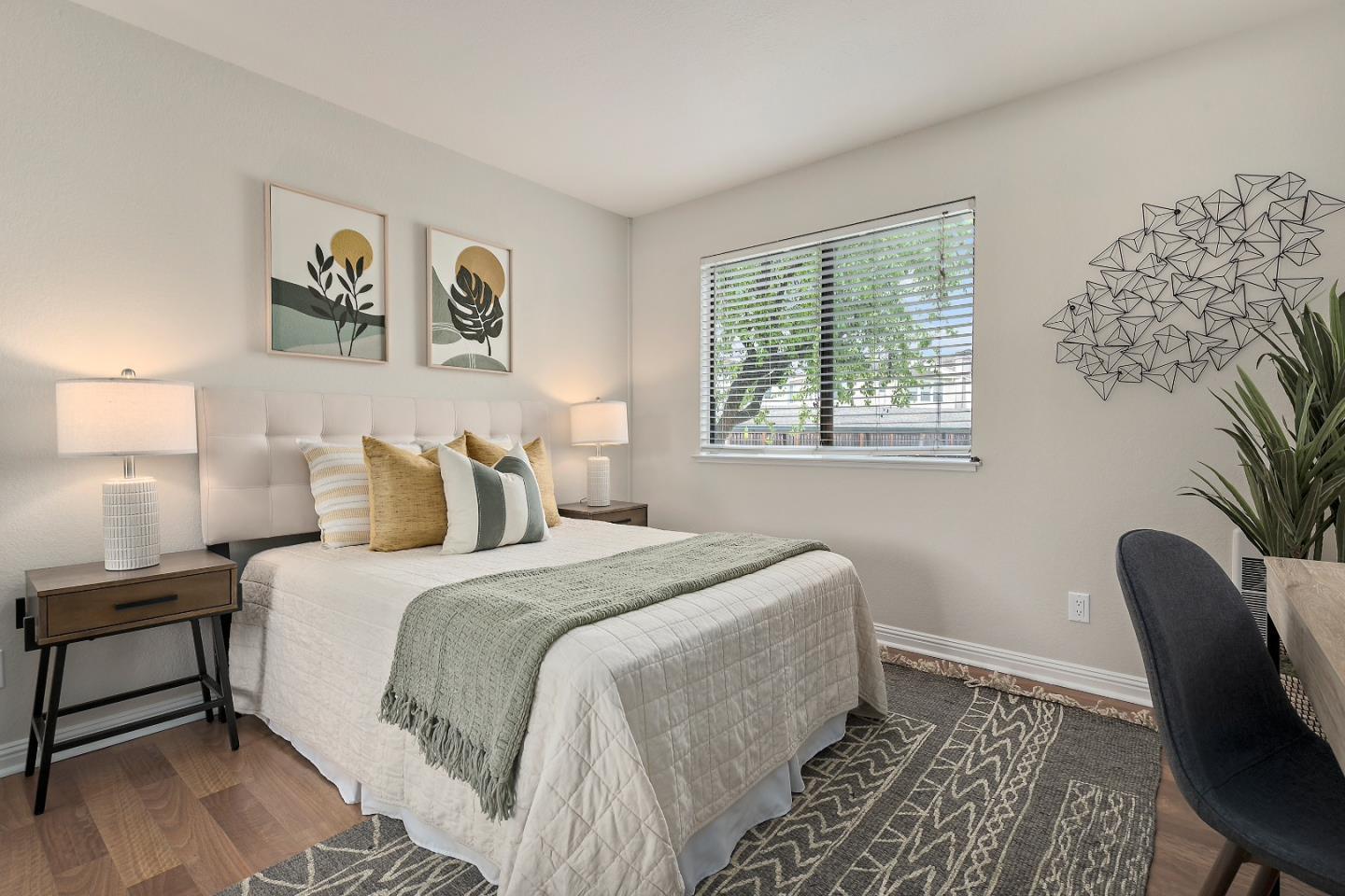 Detail Gallery Image 14 of 22 For 1467 Alma Loop, San Jose,  CA 95125 - 2 Beds | 2 Baths