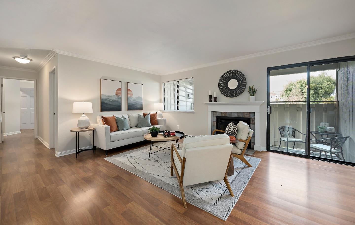 Detail Gallery Image 4 of 22 For 1467 Alma Loop, San Jose,  CA 95125 - 2 Beds | 2 Baths