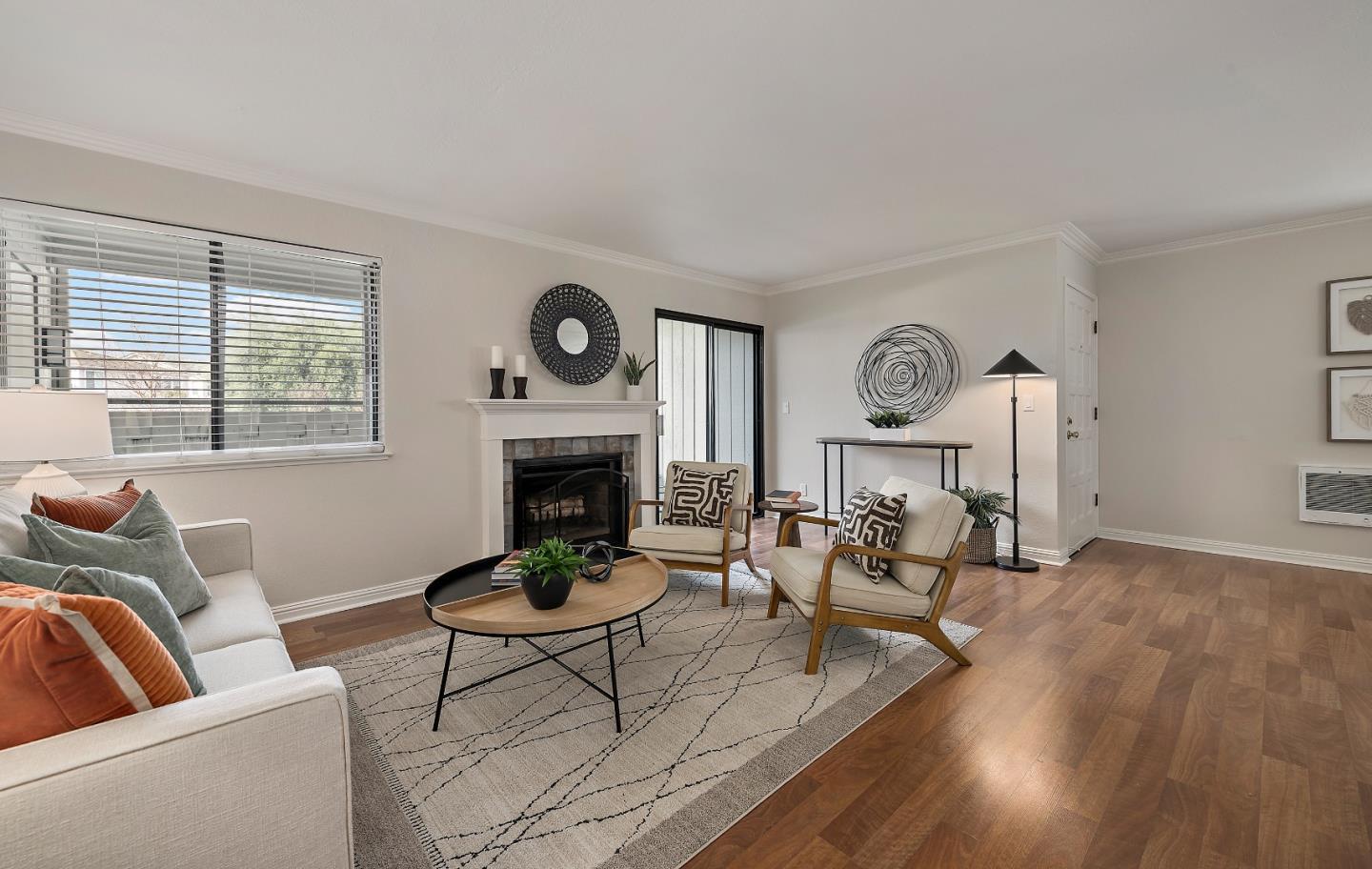 Detail Gallery Image 6 of 22 For 1467 Alma Loop, San Jose,  CA 95125 - 2 Beds | 2 Baths