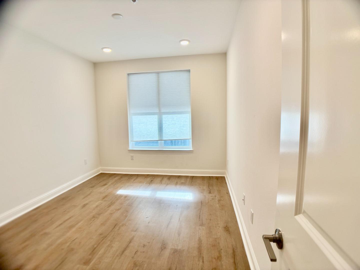 Detail Gallery Image 23 of 30 For 2585 El Camino Real #307,  Santa Clara,  CA 95051 - 3 Beds | 2 Baths