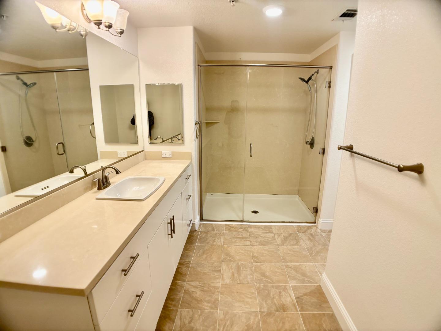 Detail Gallery Image 27 of 30 For 2585 El Camino Real #307,  Santa Clara,  CA 95051 - 3 Beds | 2 Baths