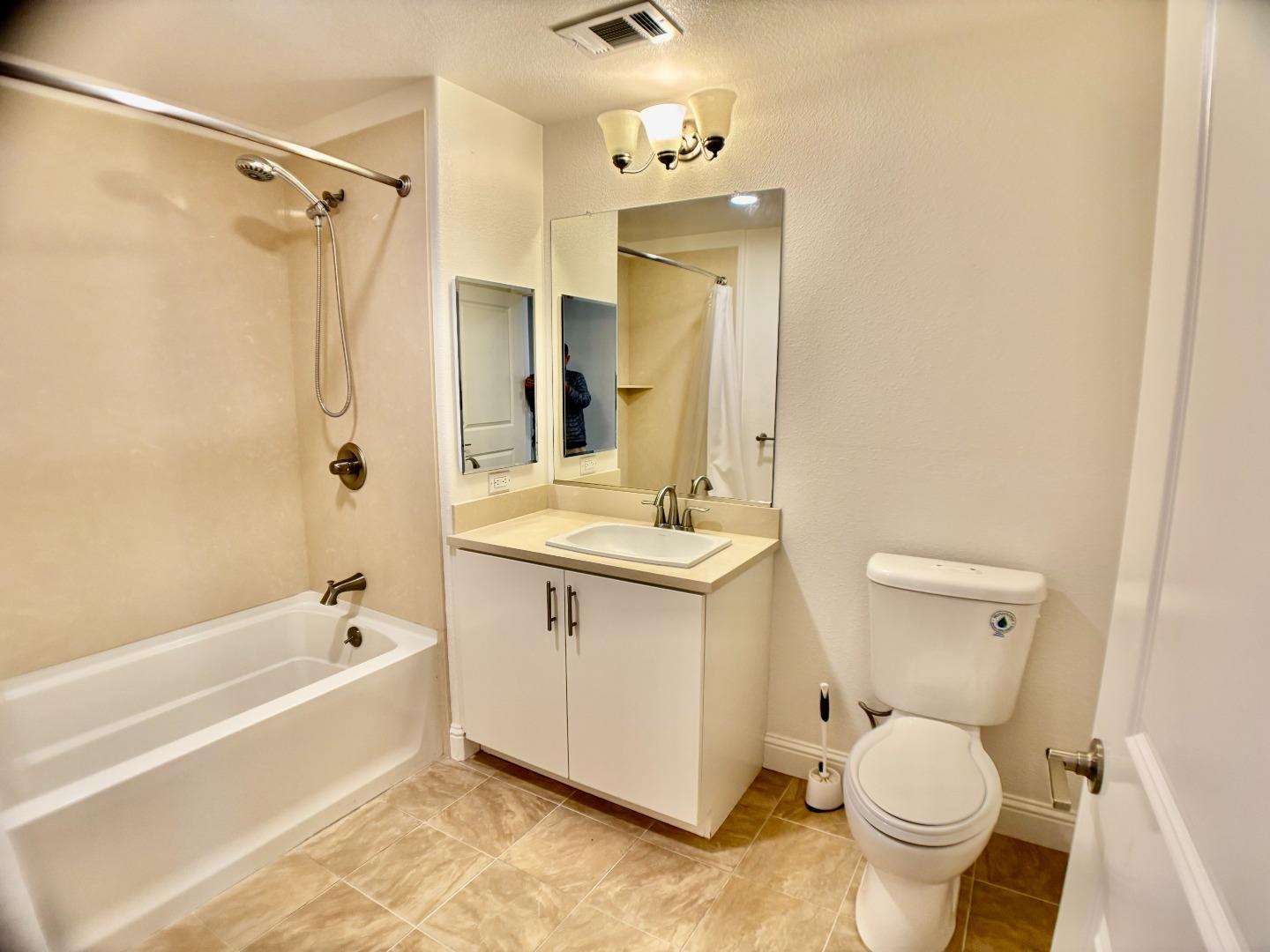 Detail Gallery Image 29 of 30 For 2585 El Camino Real #307,  Santa Clara,  CA 95051 - 3 Beds | 2 Baths