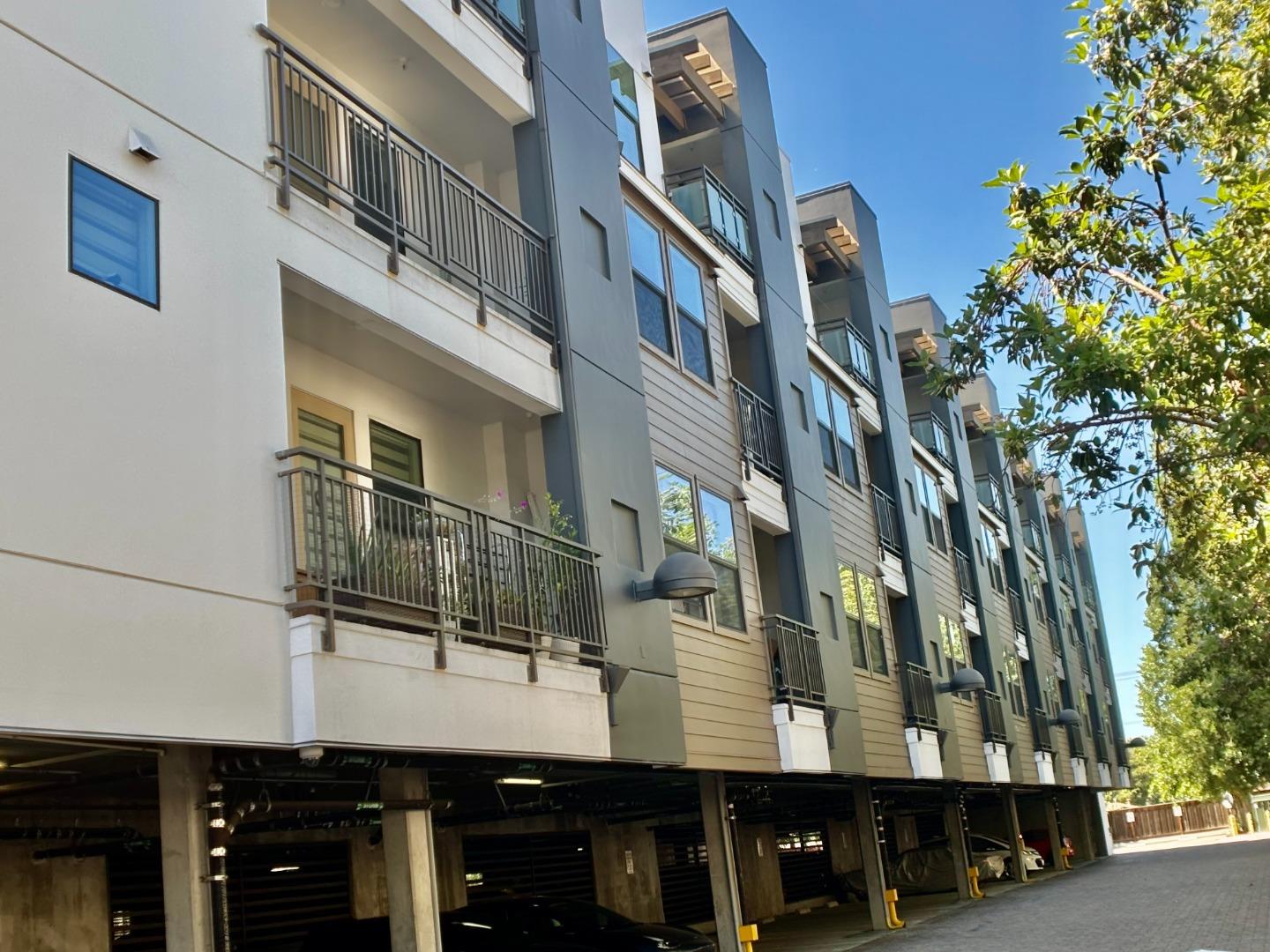 Detail Gallery Image 6 of 30 For 2585 El Camino Real #307,  Santa Clara,  CA 95051 - 3 Beds | 2 Baths