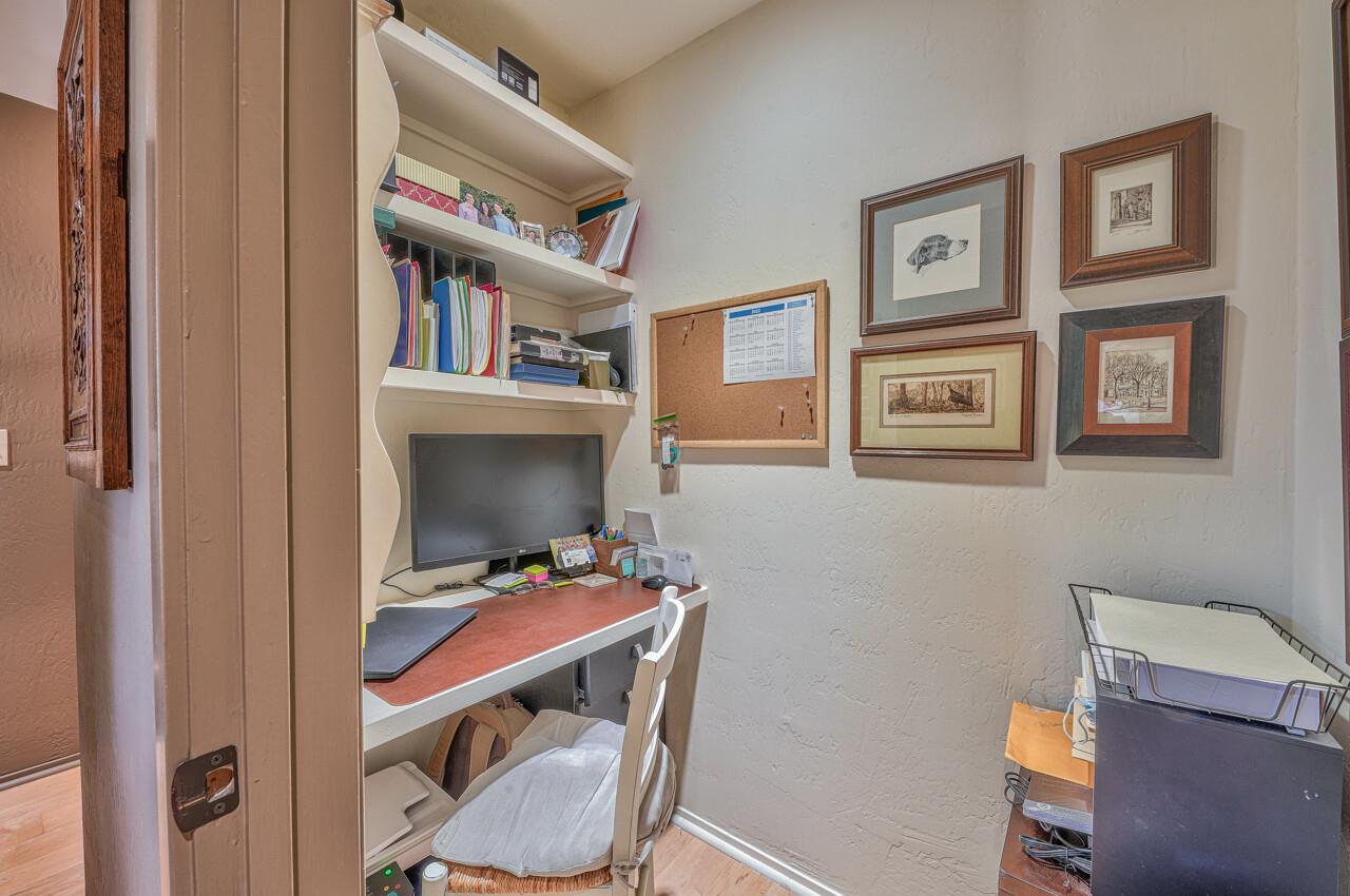 Detail Gallery Image 19 of 39 For 105 Del Mesa Carmel, Carmel,  CA 93923 - 1 Beds | 1 Baths