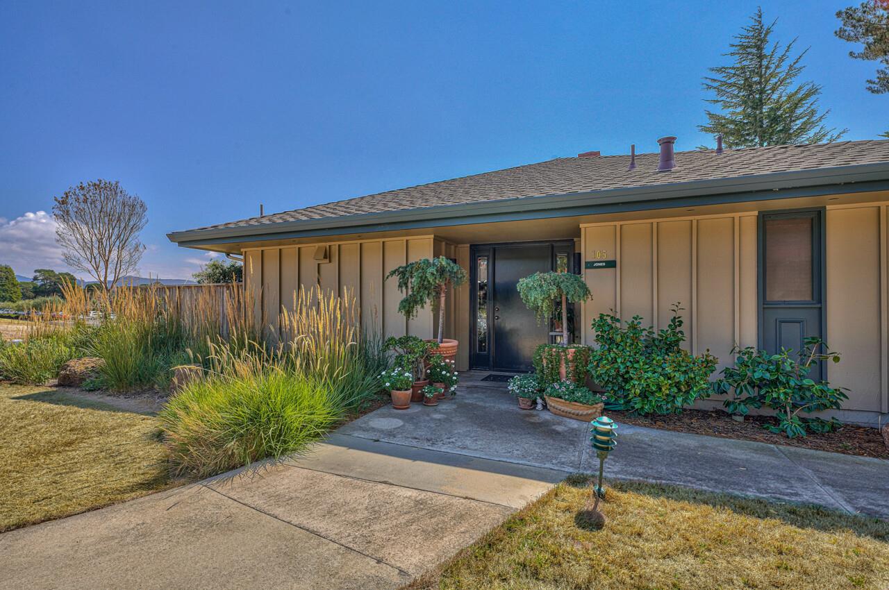 Detail Gallery Image 3 of 39 For 105 Del Mesa Carmel, Carmel,  CA 93923 - 1 Beds | 1 Baths