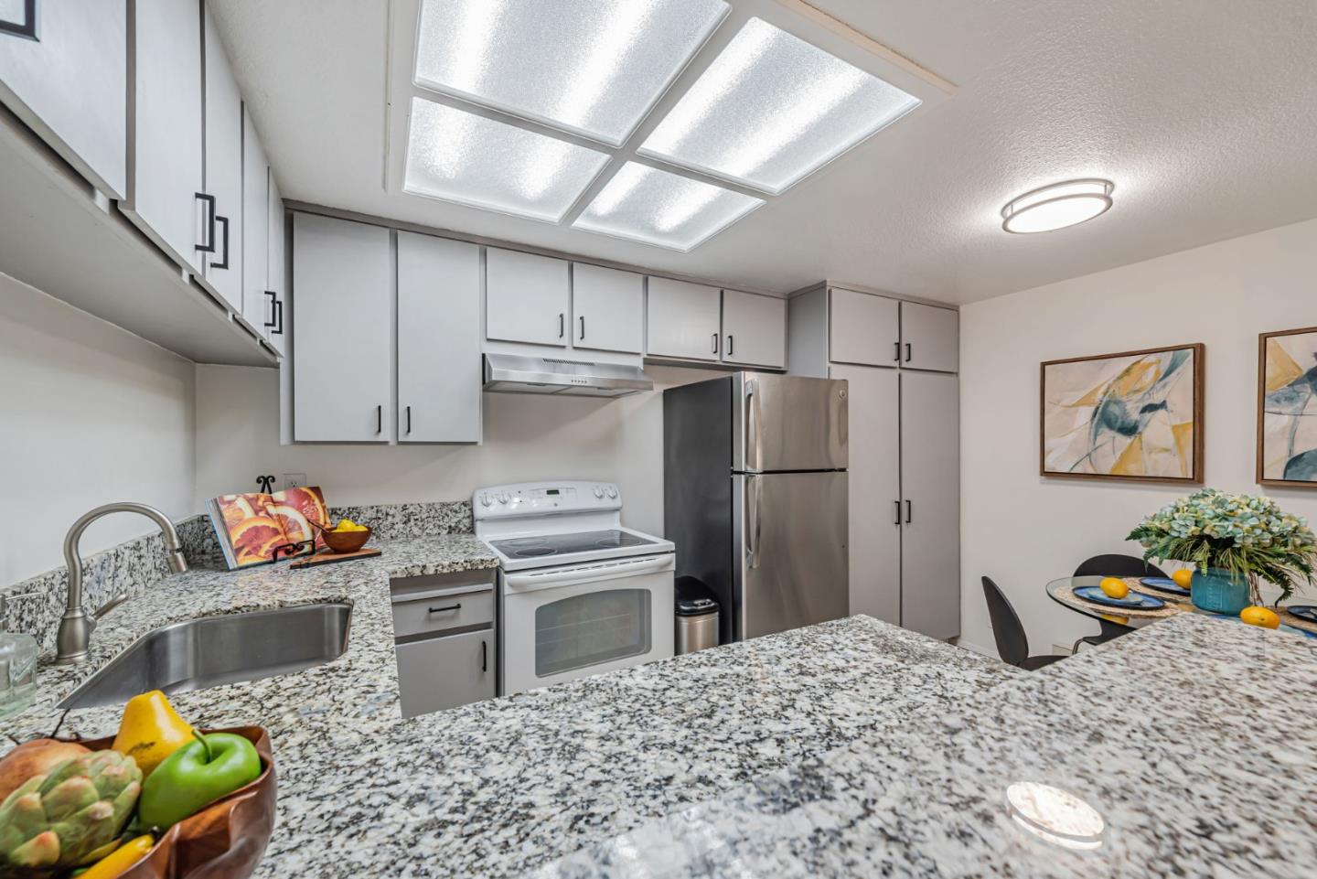 Detail Gallery Image 10 of 31 For 2499 Jubilee Ln, San Jose,  CA 95131 - 1 Beds | 1 Baths