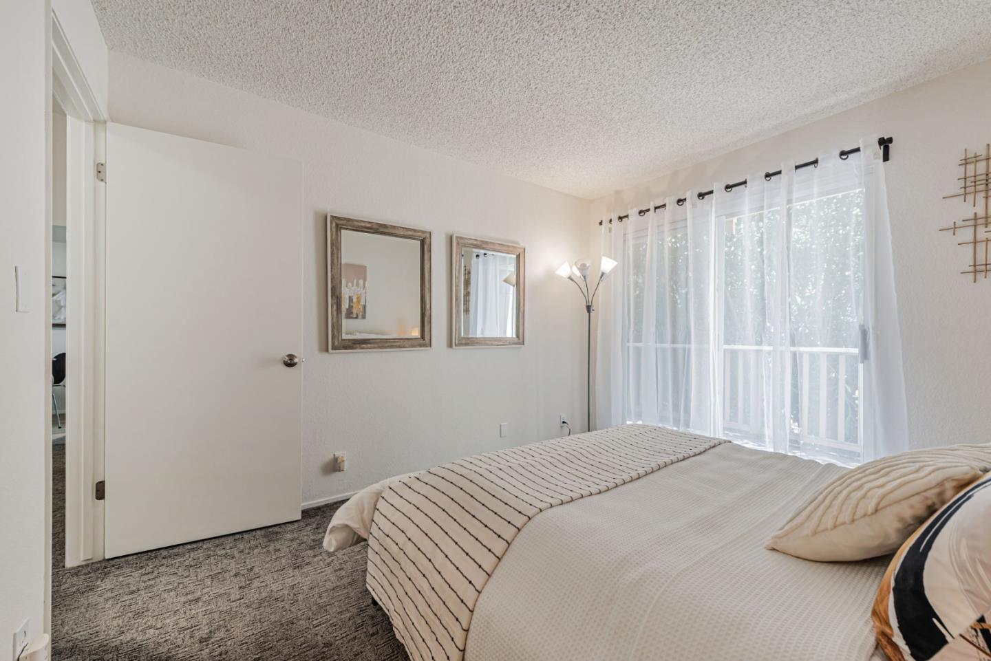 Detail Gallery Image 22 of 31 For 2499 Jubilee Ln, San Jose,  CA 95131 - 1 Beds | 1 Baths