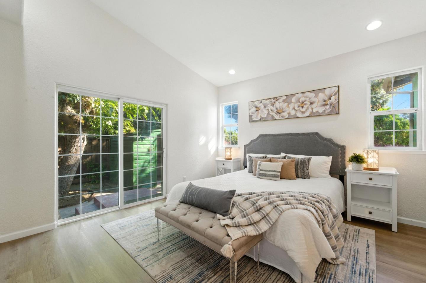 Detail Gallery Image 15 of 35 For 2404 Lucerne Way, San Jose,  CA 95122 - 5 Beds | 3 Baths