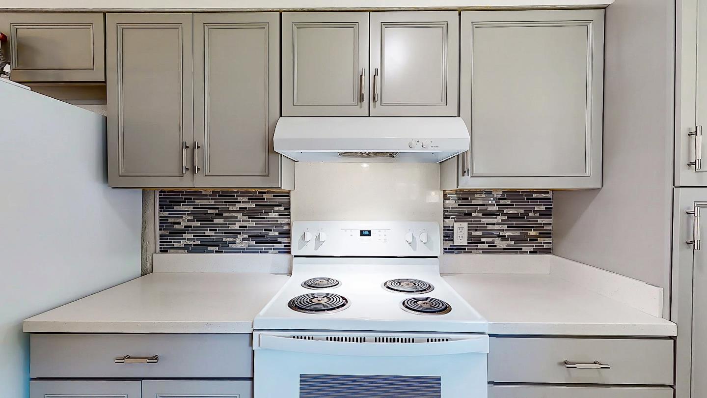 Detail Gallery Image 10 of 43 For 2001 Jerry Ln, Lodi,  CA 95242 - 3 Beds | 2 Baths
