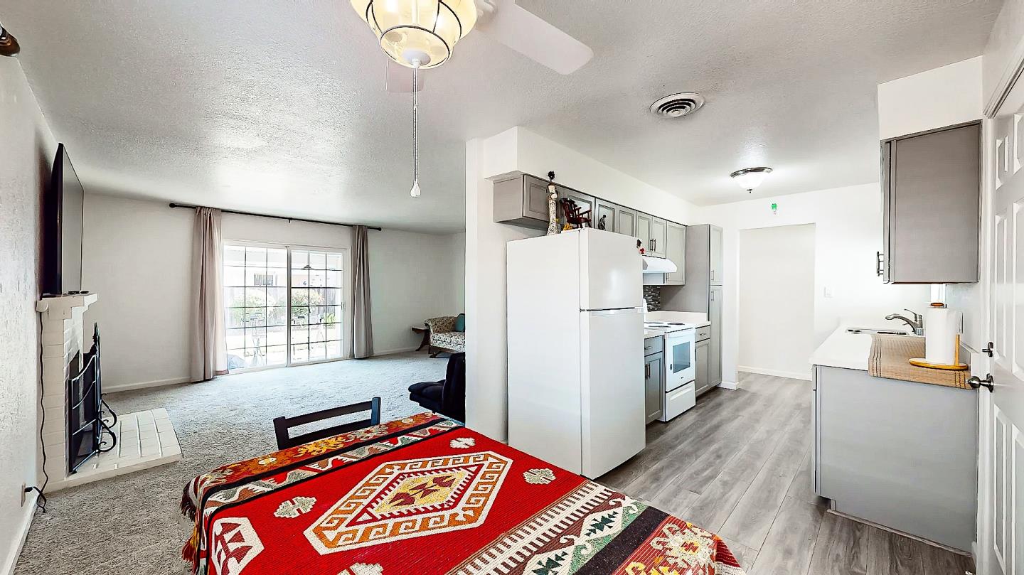 Detail Gallery Image 13 of 43 For 2001 Jerry Ln, Lodi,  CA 95242 - 3 Beds | 2 Baths