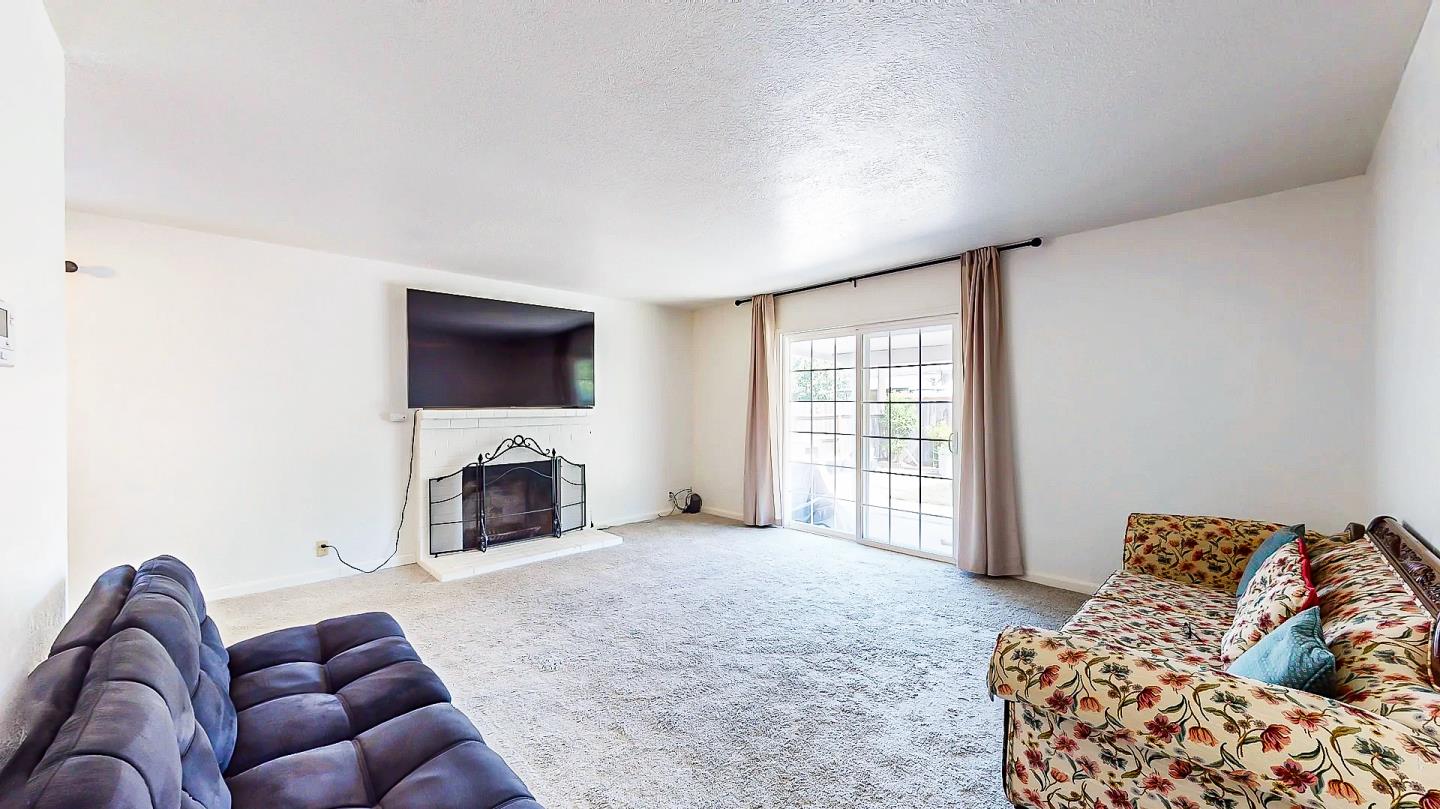 Detail Gallery Image 17 of 43 For 2001 Jerry Ln, Lodi,  CA 95242 - 3 Beds | 2 Baths