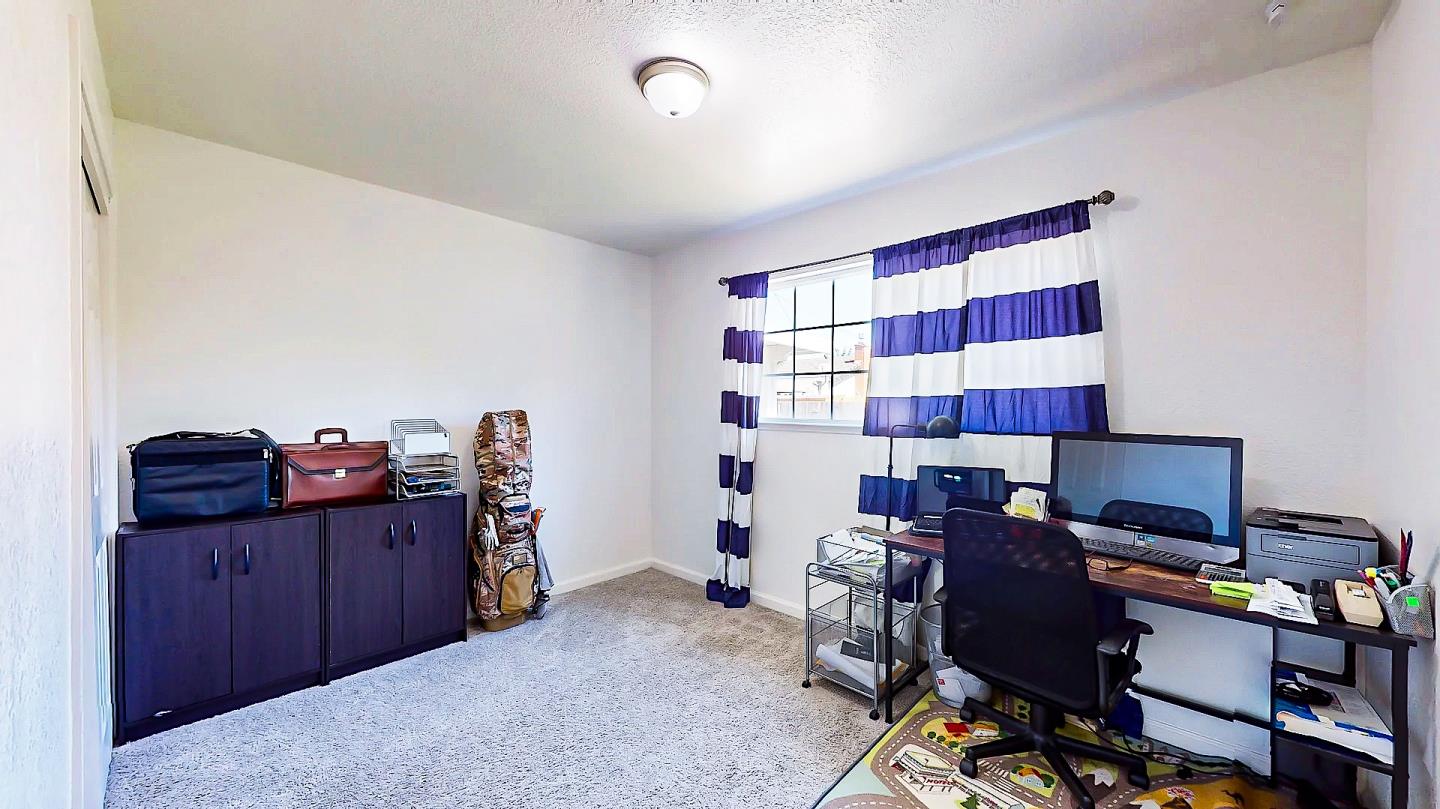 Detail Gallery Image 21 of 43 For 2001 Jerry Ln, Lodi,  CA 95242 - 3 Beds | 2 Baths