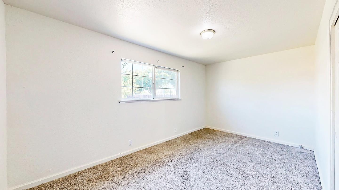 Detail Gallery Image 23 of 43 For 2001 Jerry Ln, Lodi,  CA 95242 - 3 Beds | 2 Baths