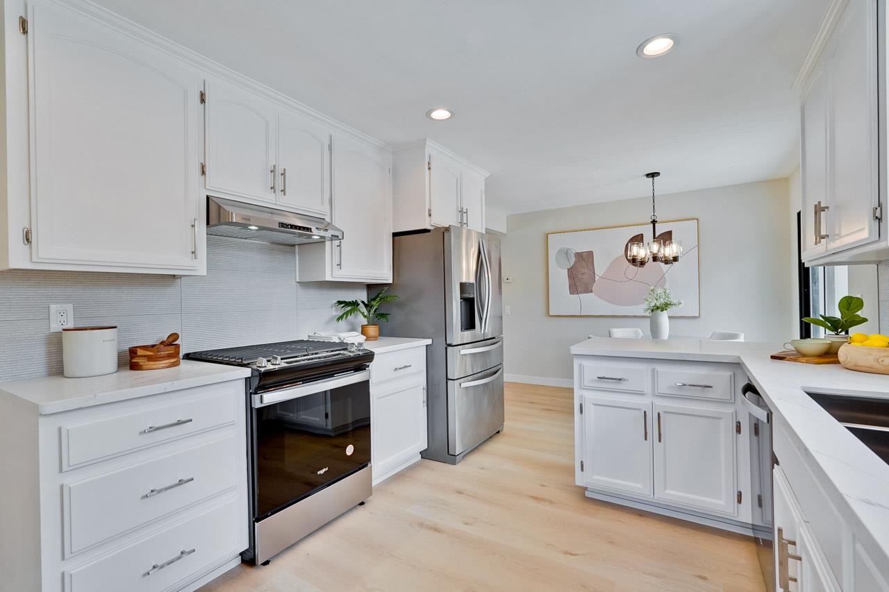 Detail Gallery Image 15 of 62 For 10656 Larry Way, Cupertino,  CA 95014 - 4 Beds | 2 Baths