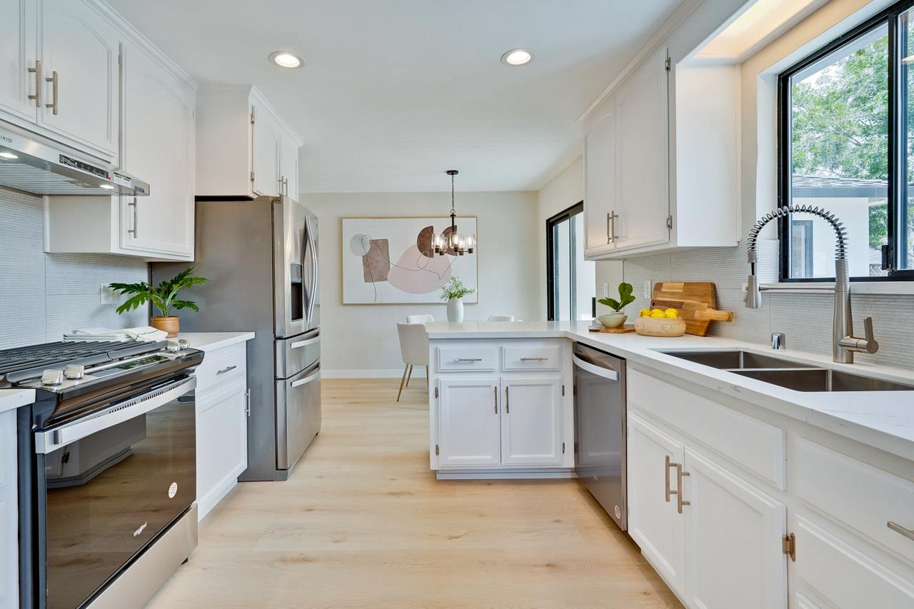 Detail Gallery Image 21 of 62 For 10656 Larry Way, Cupertino,  CA 95014 - 4 Beds | 2 Baths