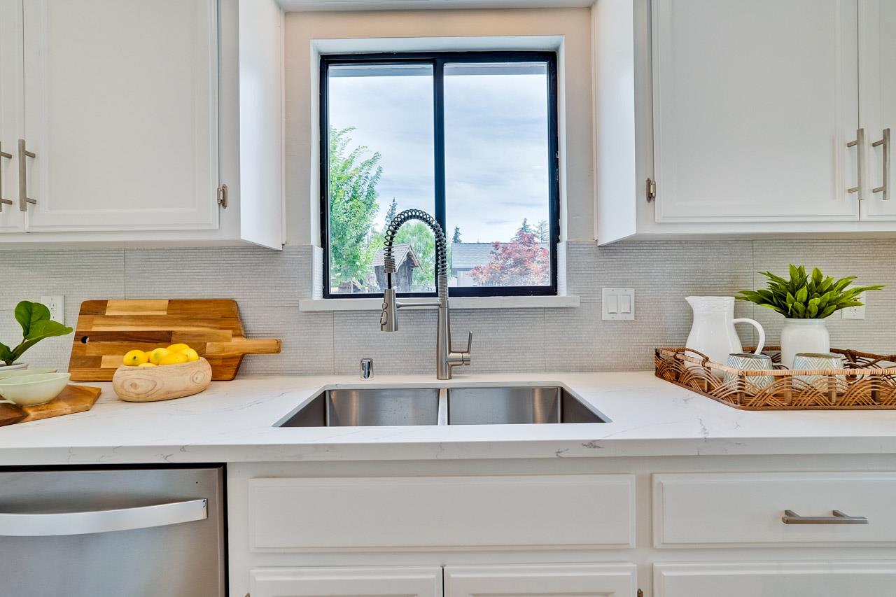 Detail Gallery Image 22 of 62 For 10656 Larry Way, Cupertino,  CA 95014 - 4 Beds | 2 Baths