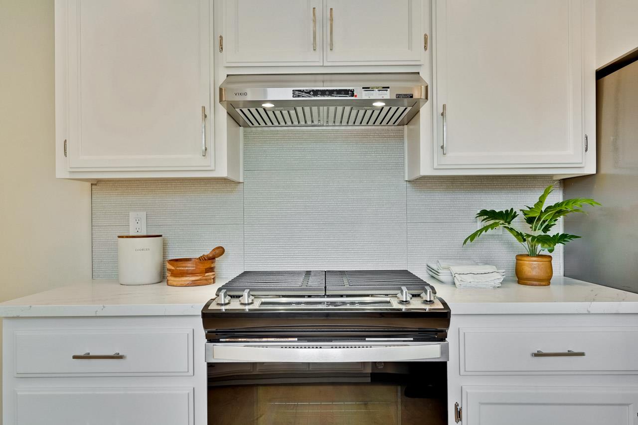 Detail Gallery Image 23 of 62 For 10656 Larry Way, Cupertino,  CA 95014 - 4 Beds | 2 Baths