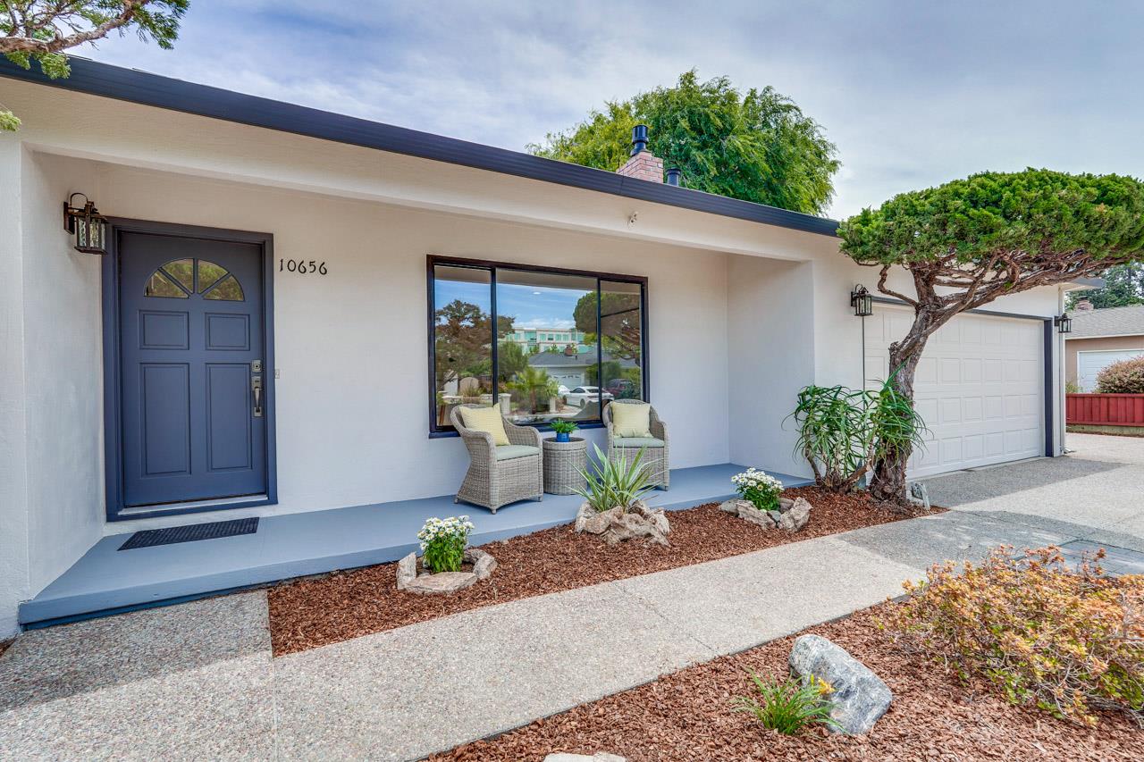 Detail Gallery Image 3 of 62 For 10656 Larry Way, Cupertino,  CA 95014 - 4 Beds | 2 Baths