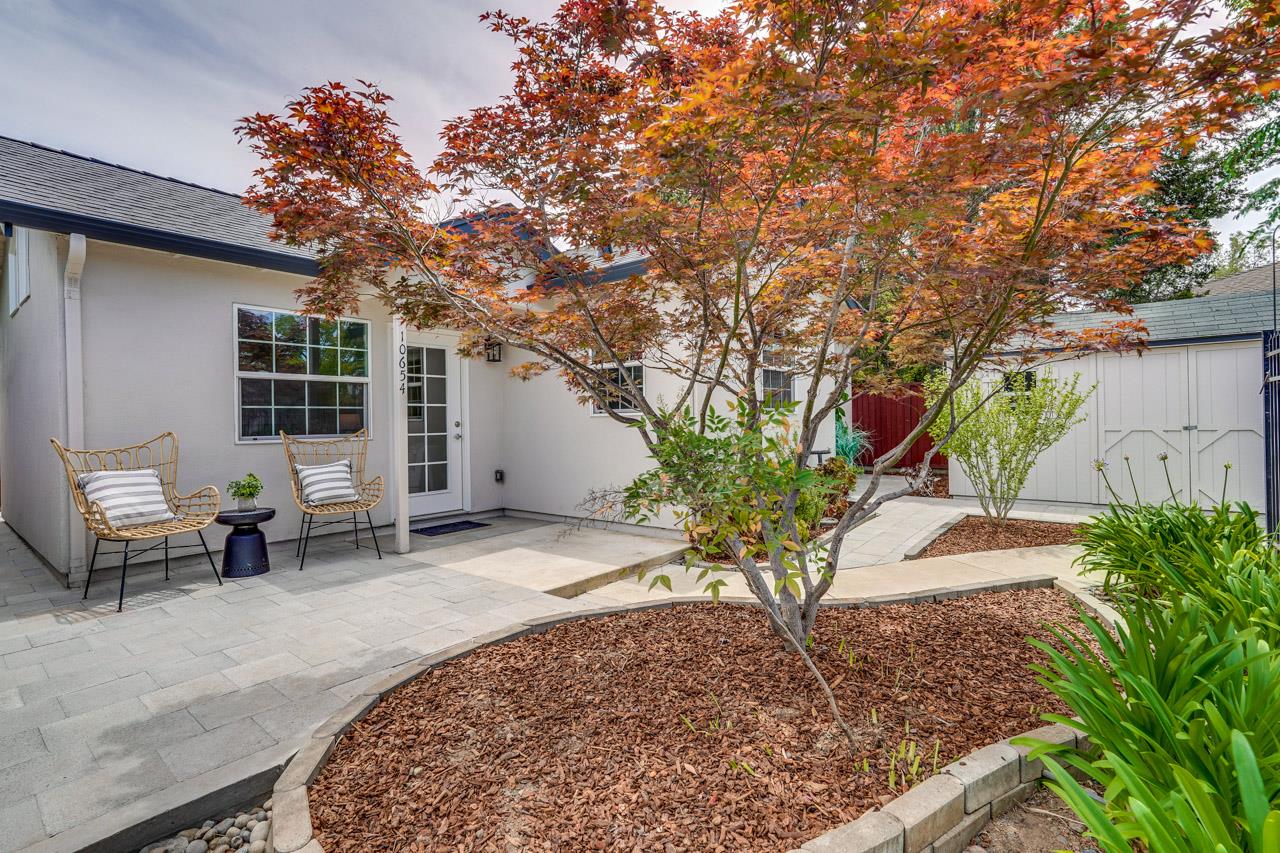 Detail Gallery Image 37 of 62 For 10656 Larry Way, Cupertino,  CA 95014 - 4 Beds | 2 Baths