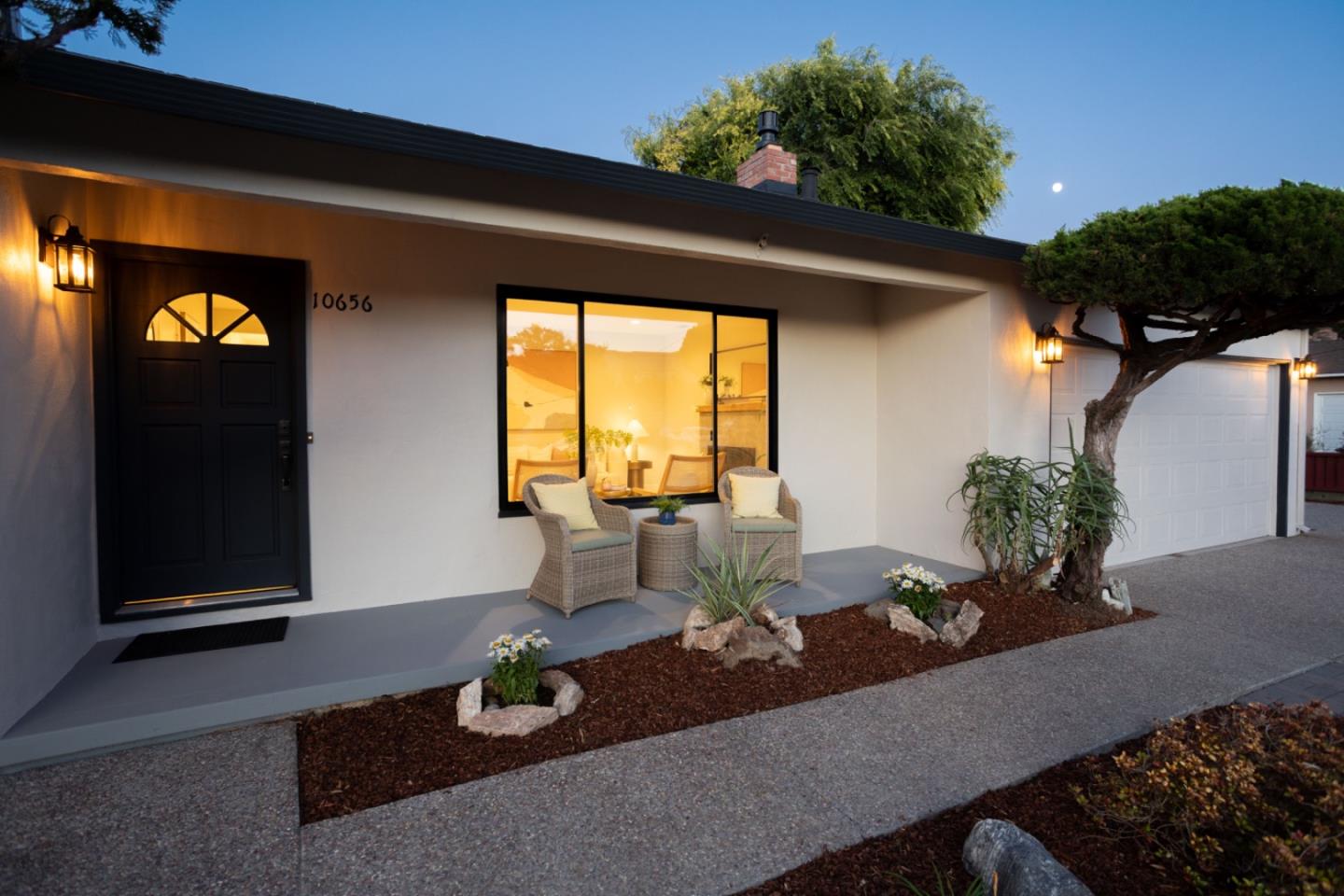 Detail Gallery Image 4 of 62 For 10656 Larry Way, Cupertino,  CA 95014 - 4 Beds | 2 Baths