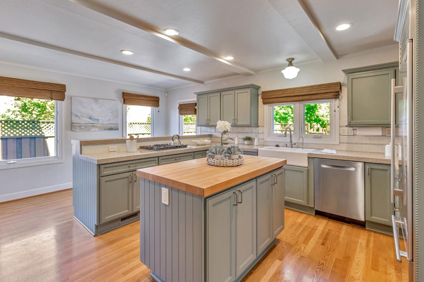 Detail Gallery Image 13 of 52 For 1304 Randol Ave, San Jose,  CA 95126 - 4 Beds | 3 Baths