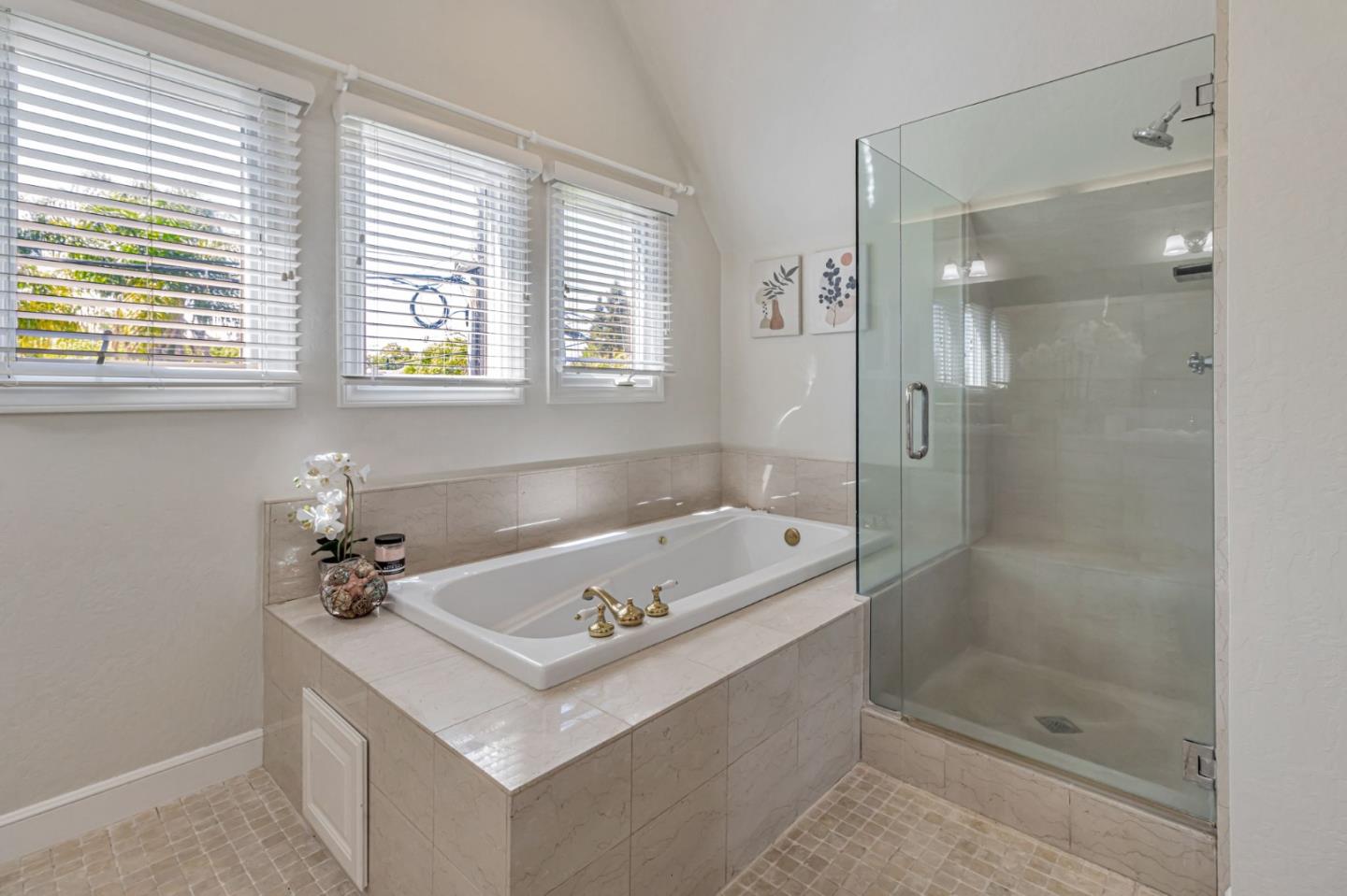 Detail Gallery Image 34 of 52 For 1304 Randol Ave, San Jose,  CA 95126 - 4 Beds | 3 Baths
