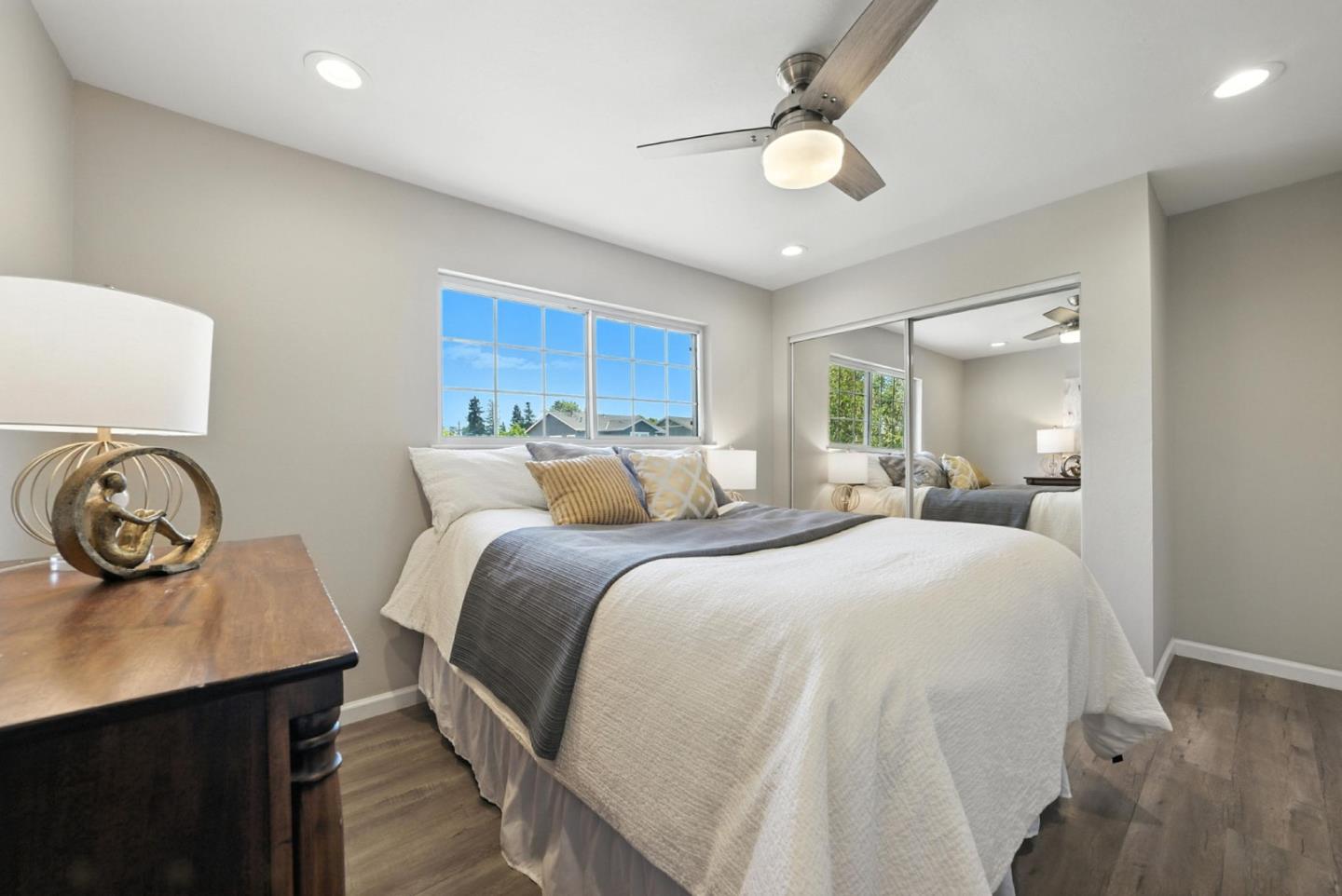 Detail Gallery Image 18 of 29 For 1574 Carmel Dr, San Jose,  CA 95125 - 4 Beds | 2/1 Baths