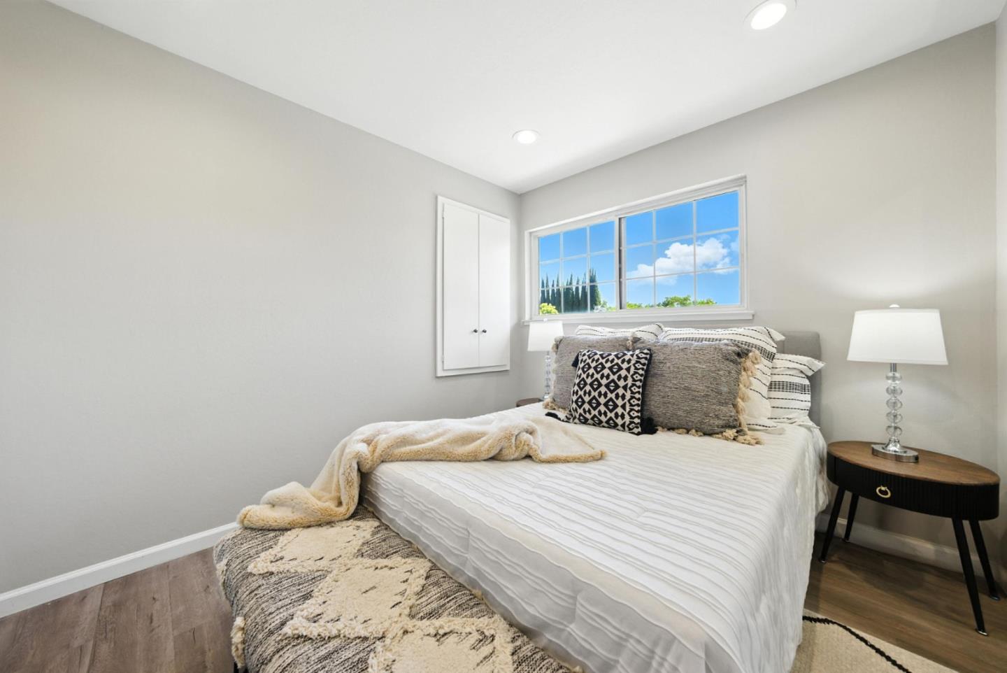 Detail Gallery Image 21 of 29 For 1574 Carmel Dr, San Jose,  CA 95125 - 4 Beds | 2/1 Baths