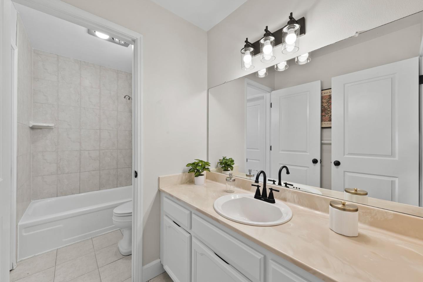 Detail Gallery Image 38 of 80 For 15072 Yosemite Way, Morgan Hill,  CA 95037 - 2 Beds | 1/1 Baths