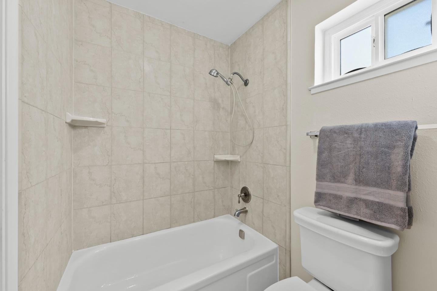 Detail Gallery Image 39 of 80 For 15072 Yosemite Way, Morgan Hill,  CA 95037 - 2 Beds | 1/1 Baths