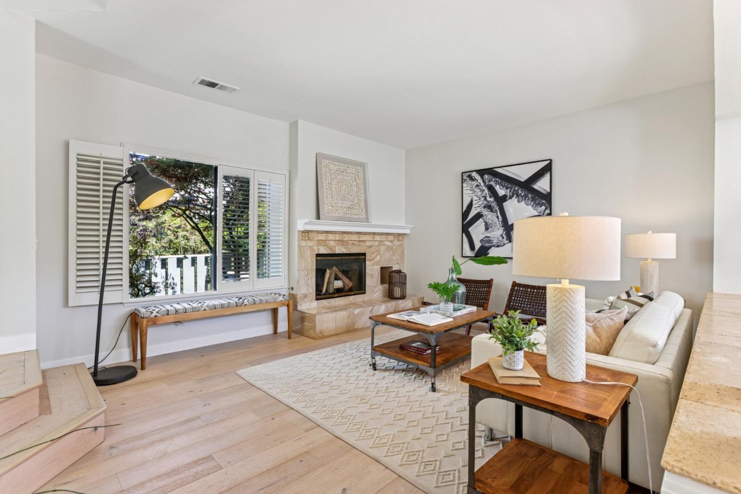 Detail Gallery Image 17 of 60 For 472 Mountain Laurel Ct, Mountain View,  CA 94043 - 2 Beds | 2/1 Baths