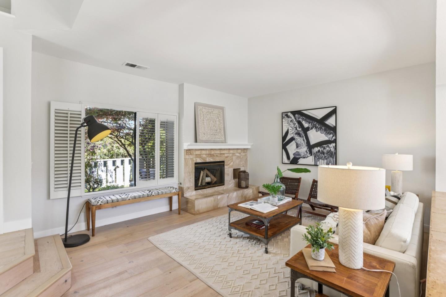 Detail Gallery Image 20 of 60 For 472 Mountain Laurel Ct, Mountain View,  CA 94043 - 2 Beds | 2/1 Baths