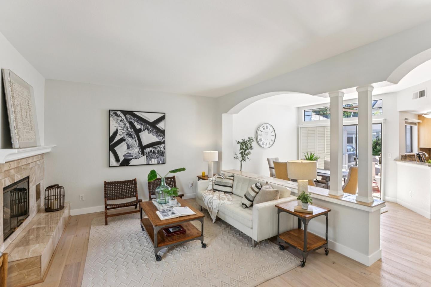 Detail Gallery Image 22 of 60 For 472 Mountain Laurel Ct, Mountain View,  CA 94043 - 2 Beds | 2/1 Baths