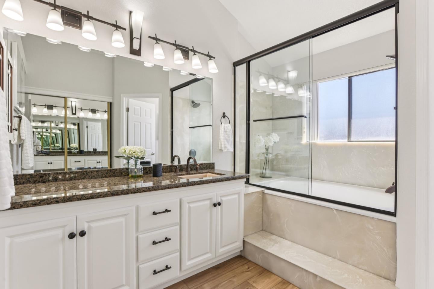 Detail Gallery Image 37 of 60 For 472 Mountain Laurel Ct, Mountain View,  CA 94043 - 2 Beds | 2/1 Baths