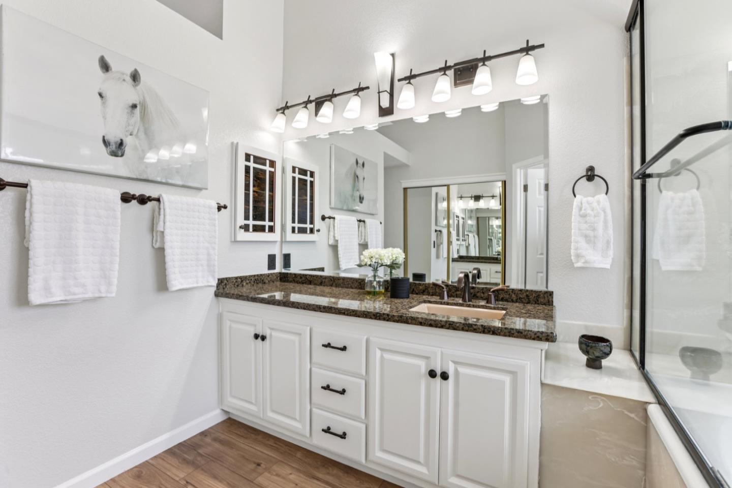 Detail Gallery Image 39 of 60 For 472 Mountain Laurel Ct, Mountain View,  CA 94043 - 2 Beds | 2/1 Baths