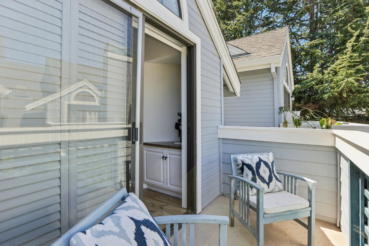 Detail Gallery Image 41 of 60 For 472 Mountain Laurel Ct, Mountain View,  CA 94043 - 2 Beds | 2/1 Baths