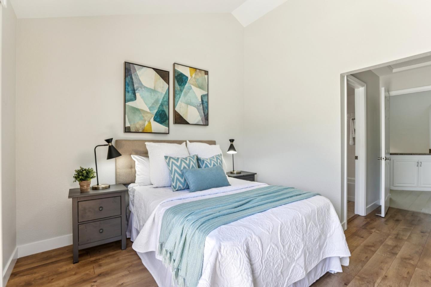Detail Gallery Image 44 of 60 For 472 Mountain Laurel Ct, Mountain View,  CA 94043 - 2 Beds | 2/1 Baths