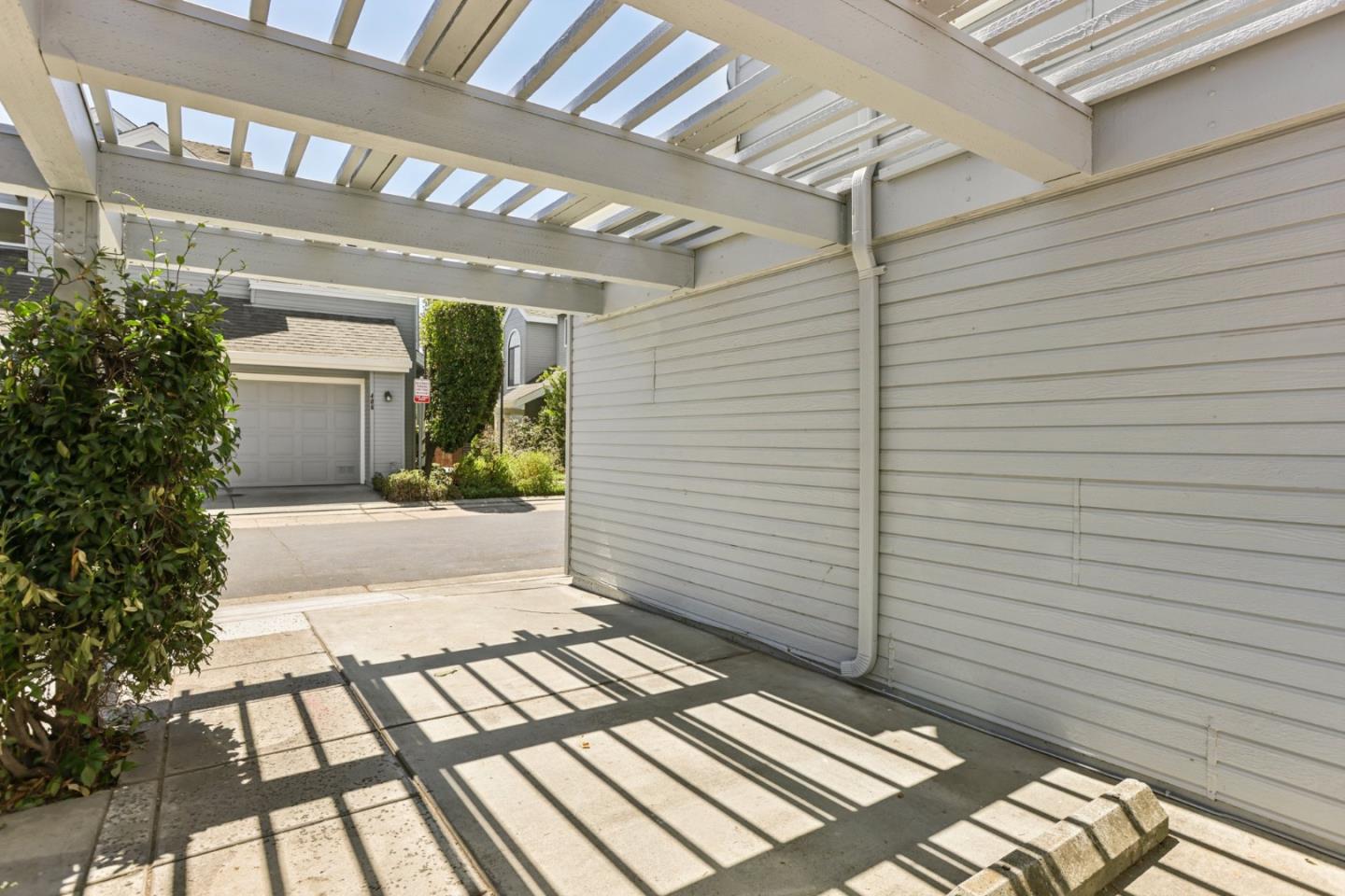 Detail Gallery Image 52 of 60 For 472 Mountain Laurel Ct, Mountain View,  CA 94043 - 2 Beds | 2/1 Baths